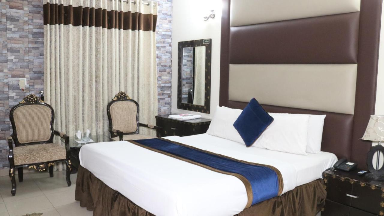 Hotel Tourist Inn Lahore Luaran gambar