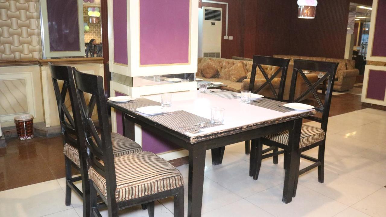Hotel Tourist Inn Lahore Luaran gambar