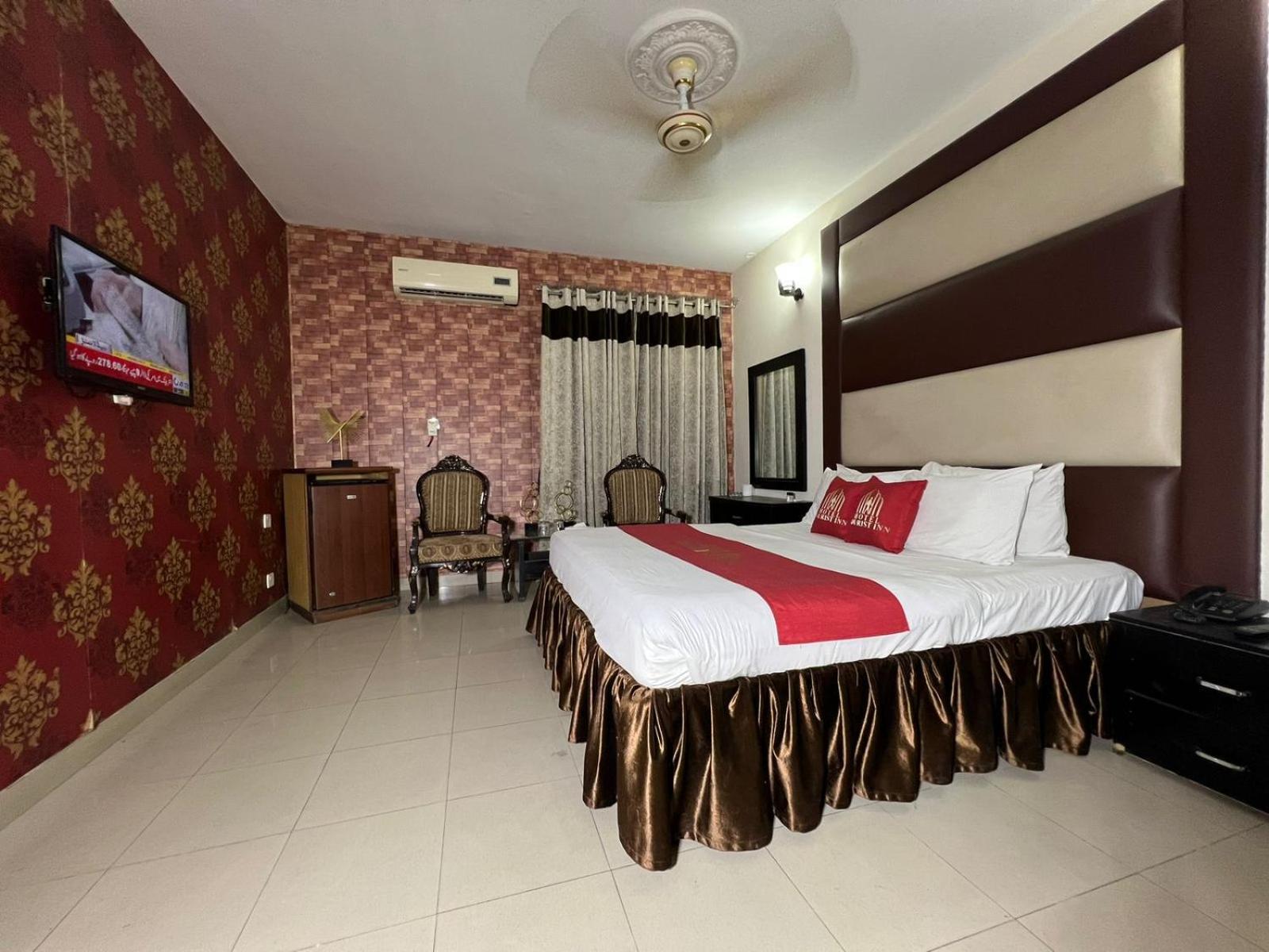 Hotel Tourist Inn Lahore Luaran gambar
