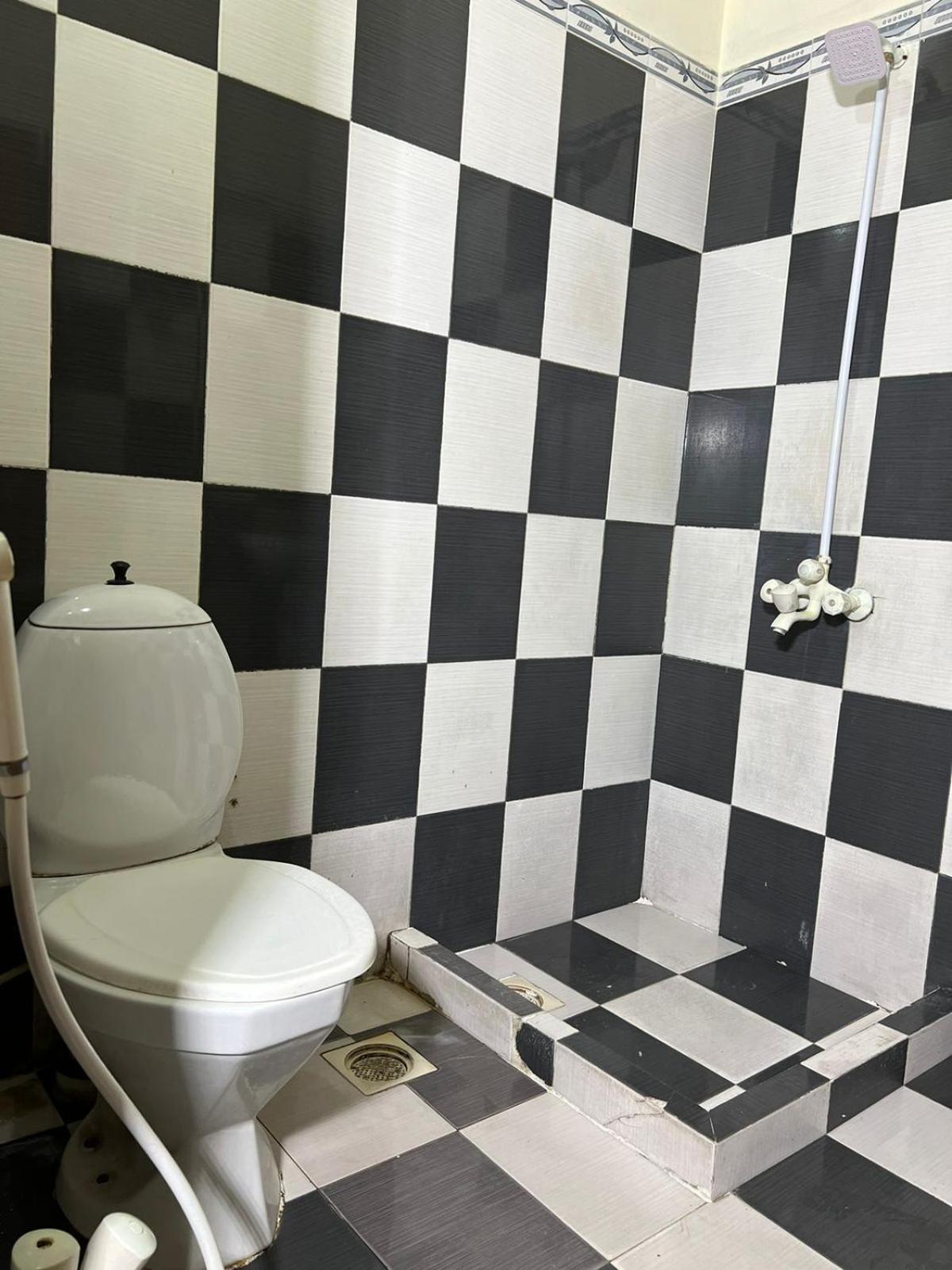 Hotel Tourist Inn Lahore Luaran gambar